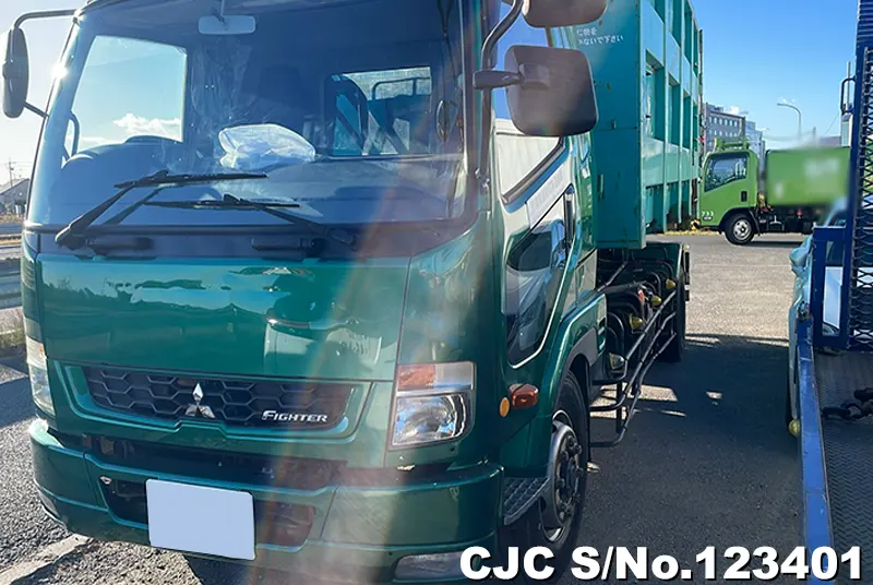 2018 Mitsubishi / Fuso Fighter Stock No. 123401