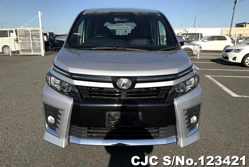 2015 Toyota / Voxy Stock No. 123421