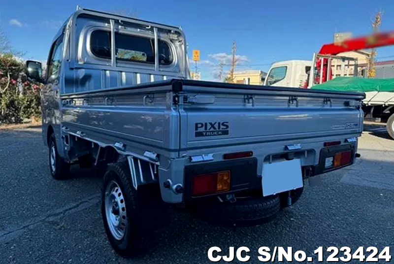 2024 Toyota / Pixis Truck Stock No. 123424