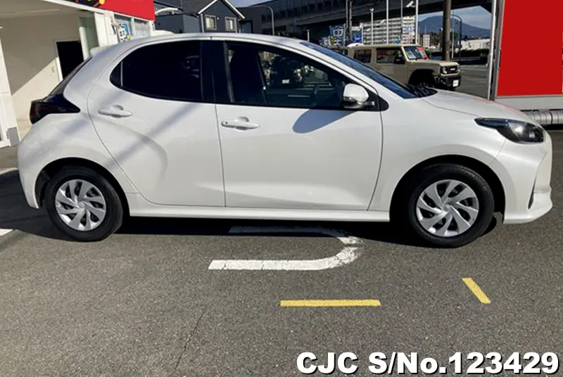 2024 Toyota / Yaris Stock No. 123429