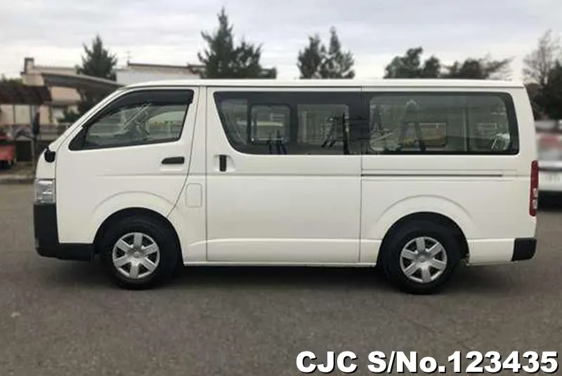 2024 Toyota / Hiace Stock No. 123435