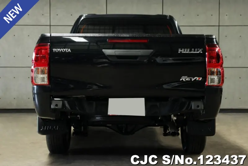 2022 Toyota / Hilux / Revo Stock No. 123437