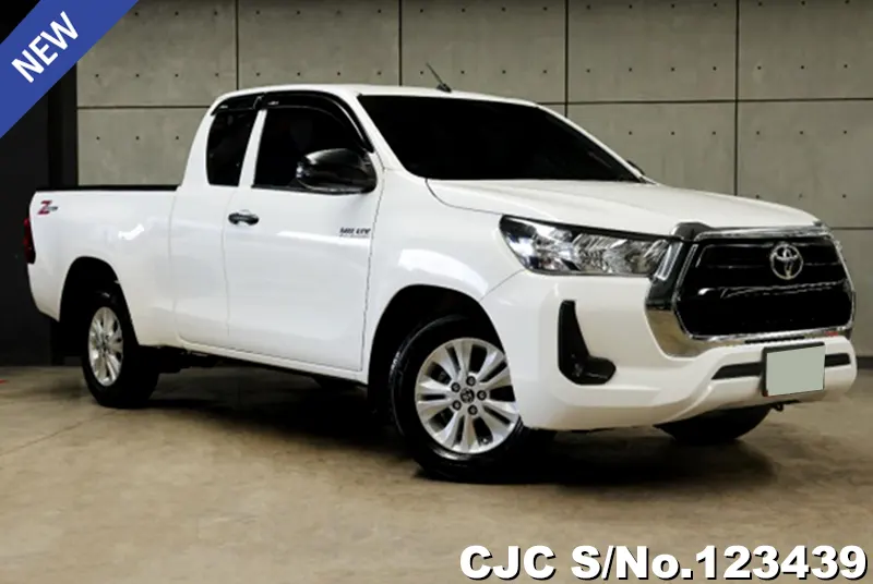 2022 Toyota / Hilux / Revo Stock No. 123439