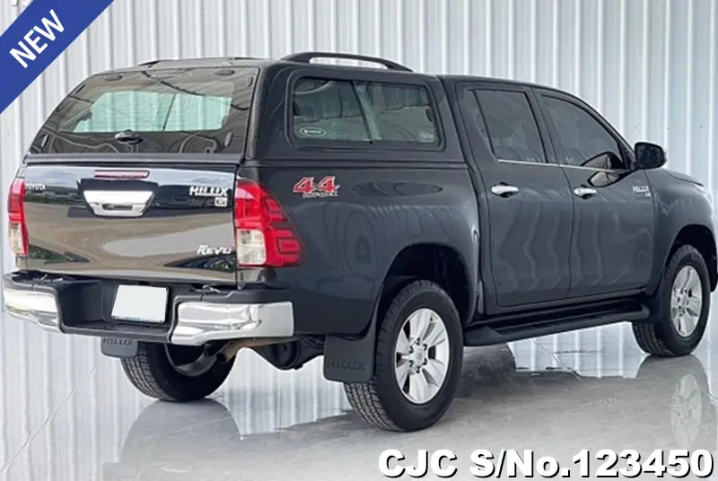 Toyota Hilux in Black for Sale Image 2