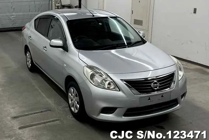 2013 Nissan / Tiida Latio Stock No. 123471