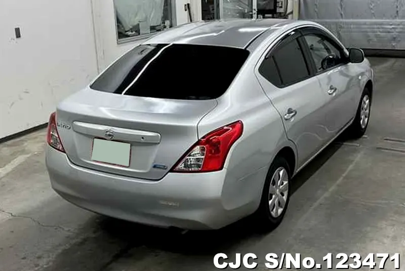 2013 Nissan / Tiida Latio Stock No. 123471