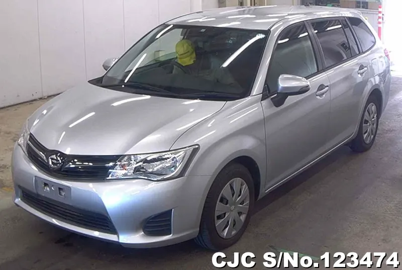 2013 Toyota / Corolla Fielder Stock No. 123474