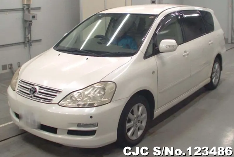 2006 Toyota / Ipsum Stock No. 123486