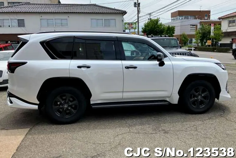 2024 Lexus / LX 600 Stock No. 123538