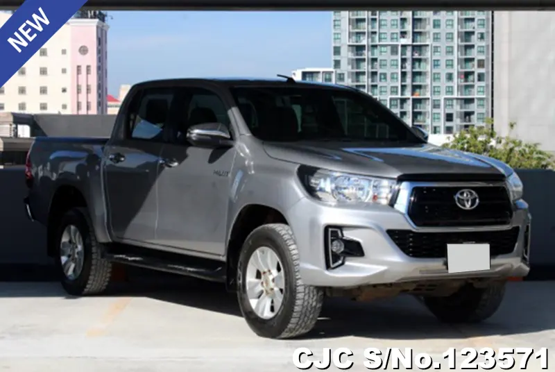 2018 Toyota / Hilux / Revo Stock No. 123571