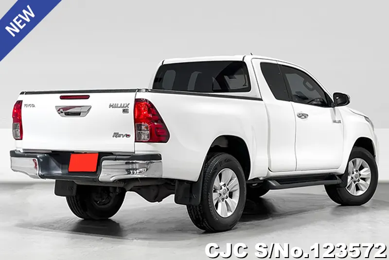 2018 Toyota / Hilux / Revo Stock No. 123572