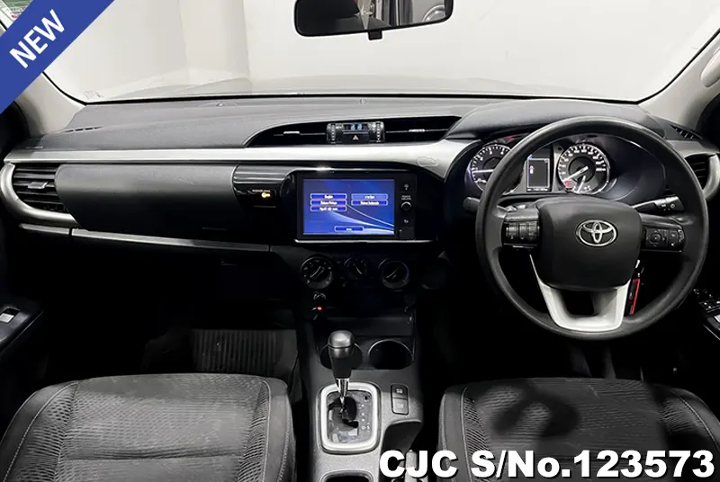 2020 Toyota / Hilux / Revo Stock No. 123573