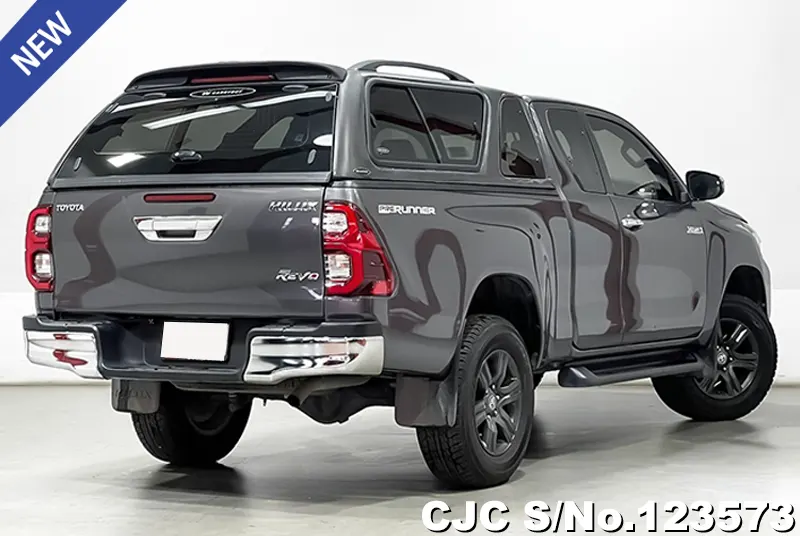 2020 Toyota / Hilux / Revo Stock No. 123573