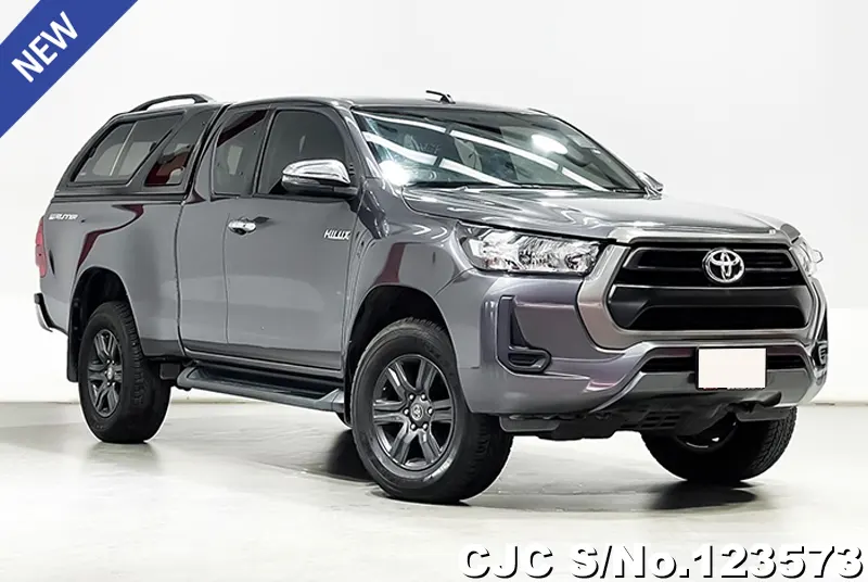 2020 Toyota / Hilux / Revo Stock No. 123573