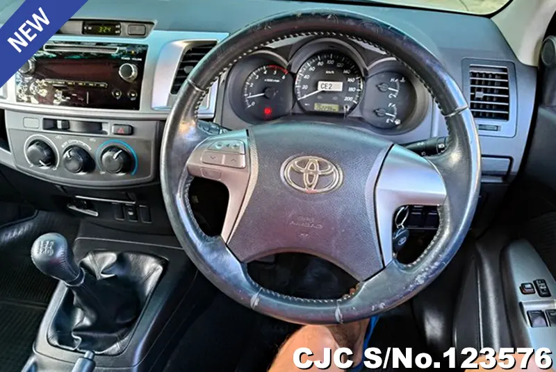 2014 Toyota / Hilux / Vigo Stock No. 123576