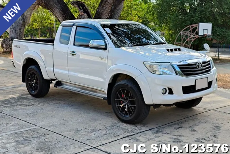 2014 Toyota / Hilux / Vigo Stock No. 123576