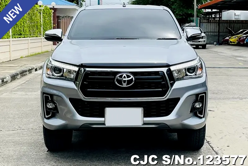 Toyota Hilux in Silver for Sale Image 2