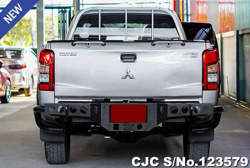 2021 Mitsubishi / Triton Stock No. 123579