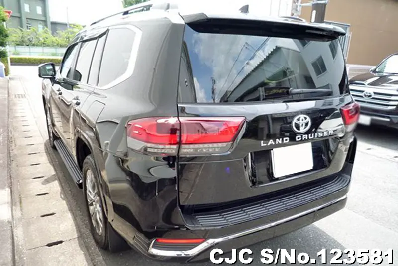 2023 Toyota / Land Cruiser Stock No. 123581