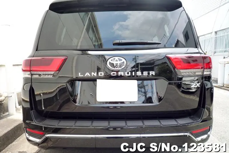 2023 Toyota / Land Cruiser Stock No. 123581