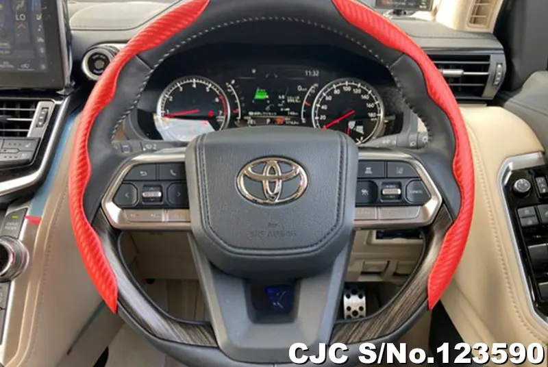 2023 Toyota / Land Cruiser Stock No. 123590