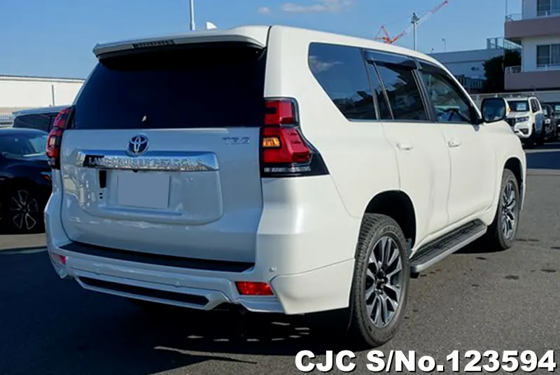 2022 Toyota / Land Cruiser Prado Stock No. 123594