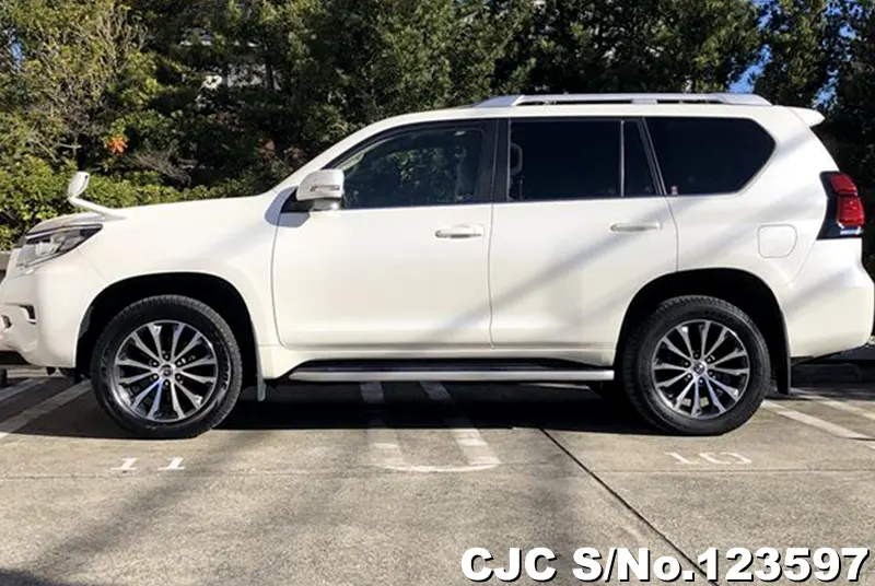 2021 Toyota / Land Cruiser Prado Stock No. 123597