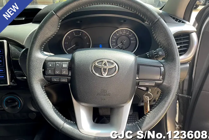 2019 Toyota / Hilux / Revo Stock No. 123608