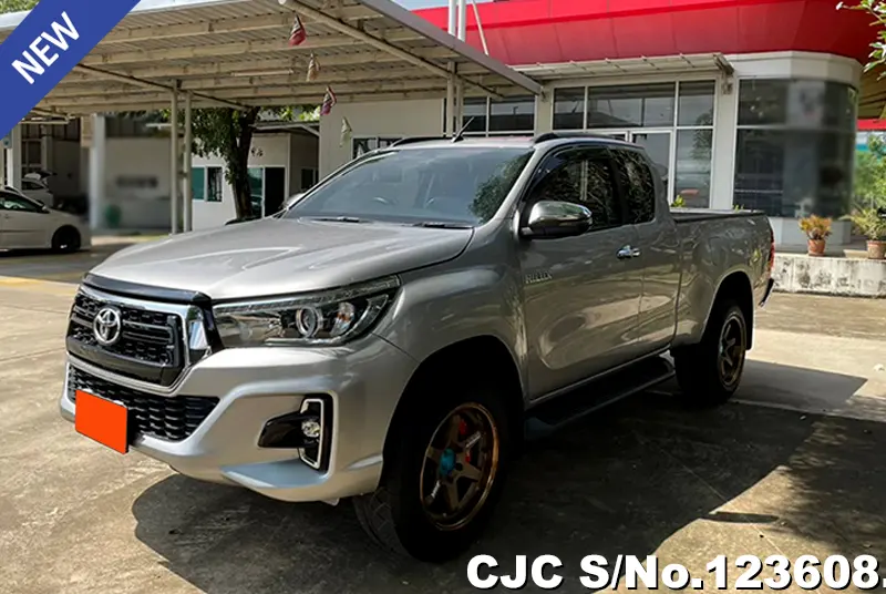 2019 Toyota / Hilux / Revo Stock No. 123608