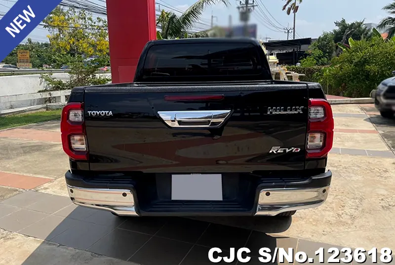 2021 Toyota / Hilux / Revo Stock No. 123618