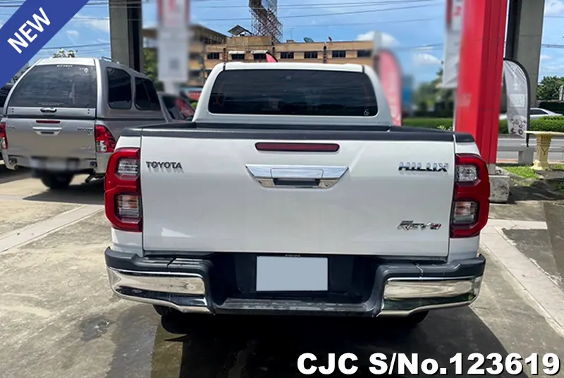 2022 Toyota / Hilux / Revo Stock No. 123619