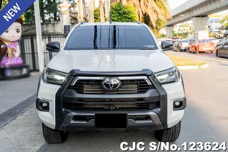 2021 Toyota / Hilux / Revo Rocco Stock No. 123624