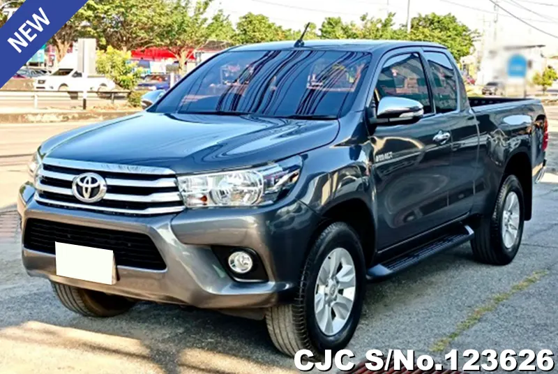 2017 Toyota / Hilux / Revo Stock No. 123626