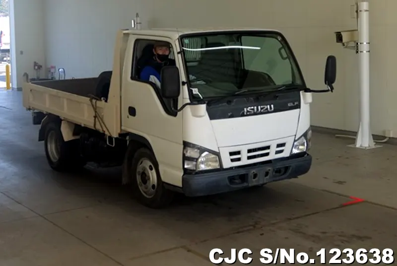 2005 Isuzu / Elf Stock No. 123638