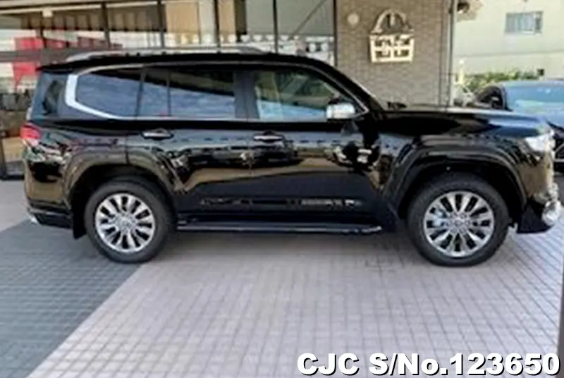 2023 Toyota / Land Cruiser Stock No. 123650