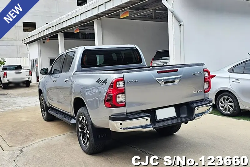 2020 Toyota / Hilux / Revo Stock No. 123660