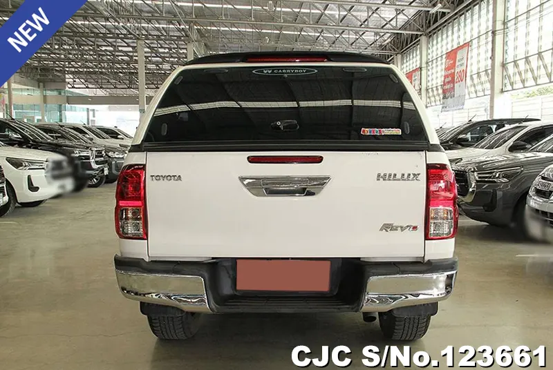 2019 Toyota / Hilux / Revo Stock No. 123661