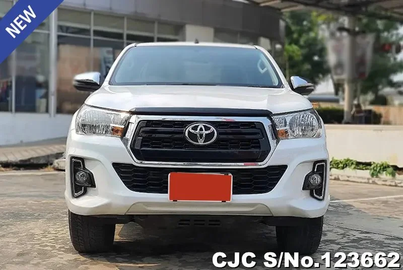 2019 Toyota / Hilux / Revo Stock No. 123662