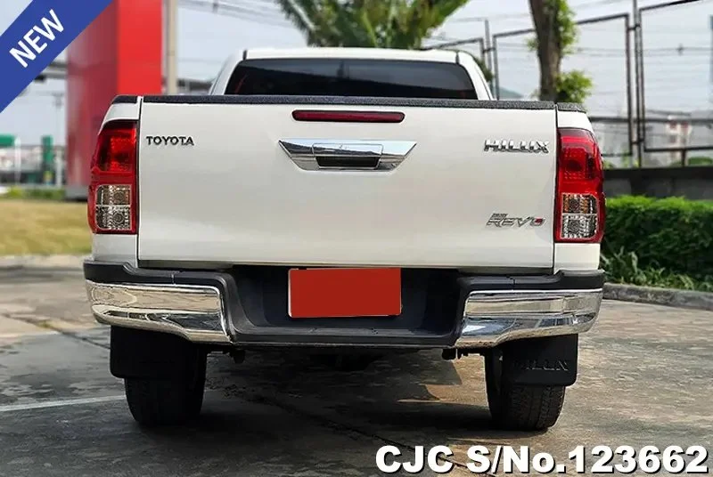 2019 Toyota / Hilux / Revo Stock No. 123662