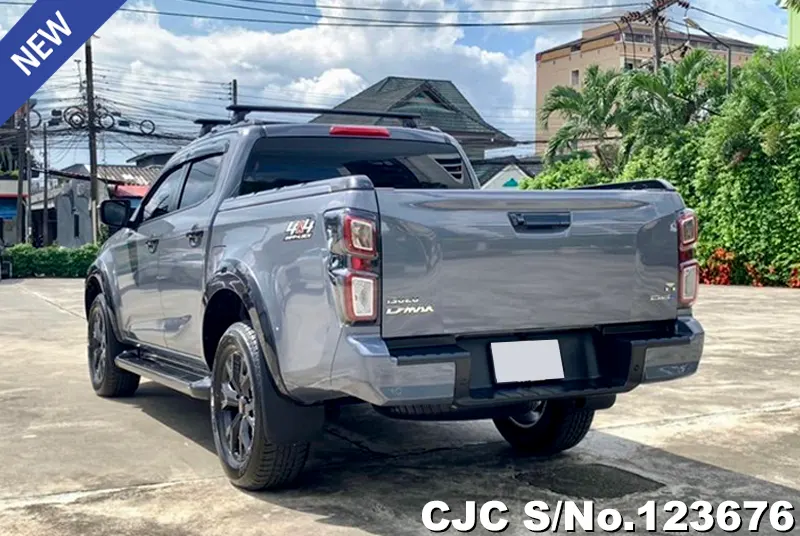 Isuzu D-Max in Gray for Sale Image 1