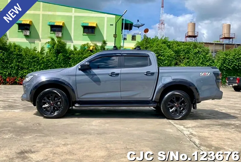 Isuzu D-Max in Gray for Sale Image 6