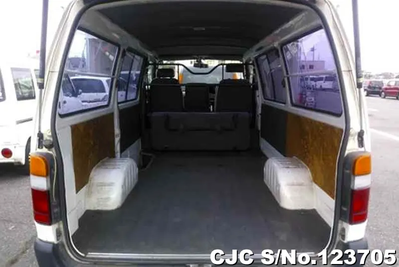 2000 Toyota / Hiace Stock No. 123705