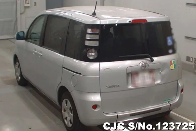 2008 Toyota / Sienta Stock No. 123725