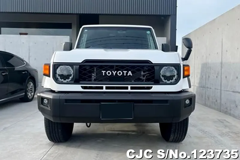 2024 Toyota / Land Cruiser Stock No. 123735