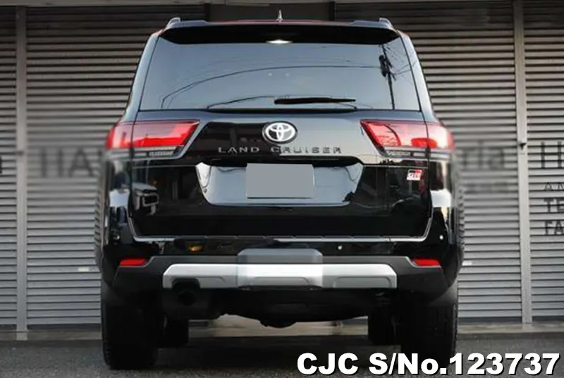 2024 Toyota / Land Cruiser Stock No. 123737