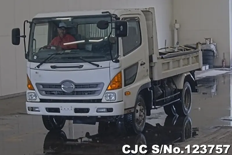 2010 Hino / Ranger Stock No. 123757