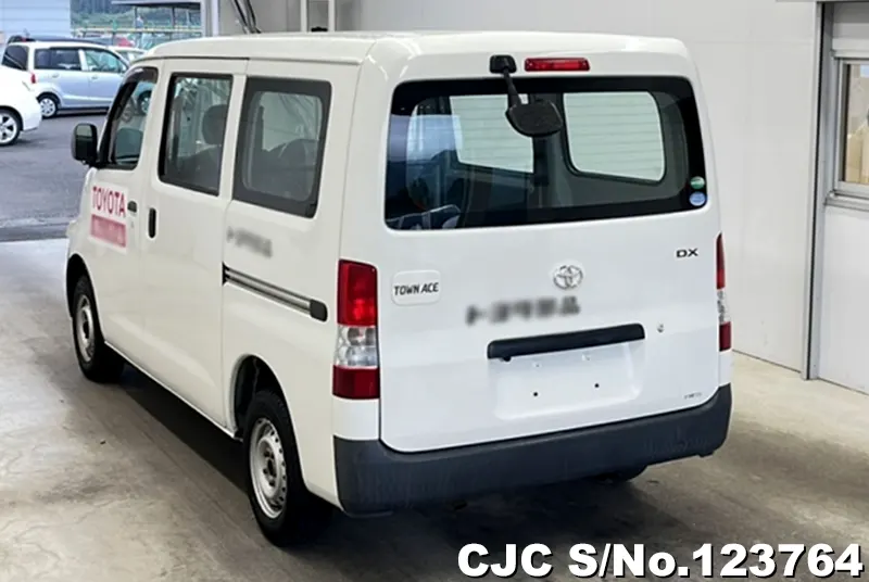 2015 Toyota / Townace Stock No. 123764