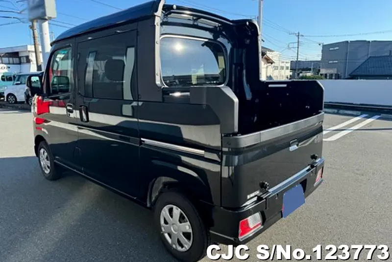 2024 Daihatsu / Hijet Stock No. 123773