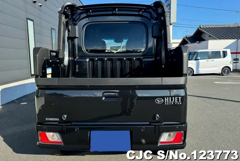 2024 Daihatsu / Hijet Stock No. 123773