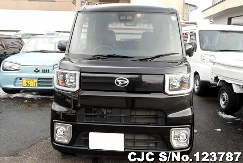 2019 Daihatsu / Hijet Stock No. 123787